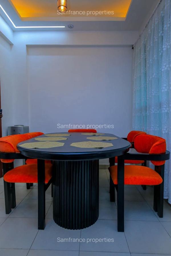 Serviced 4 Bed Apartment with En Suite at Sunset - 10