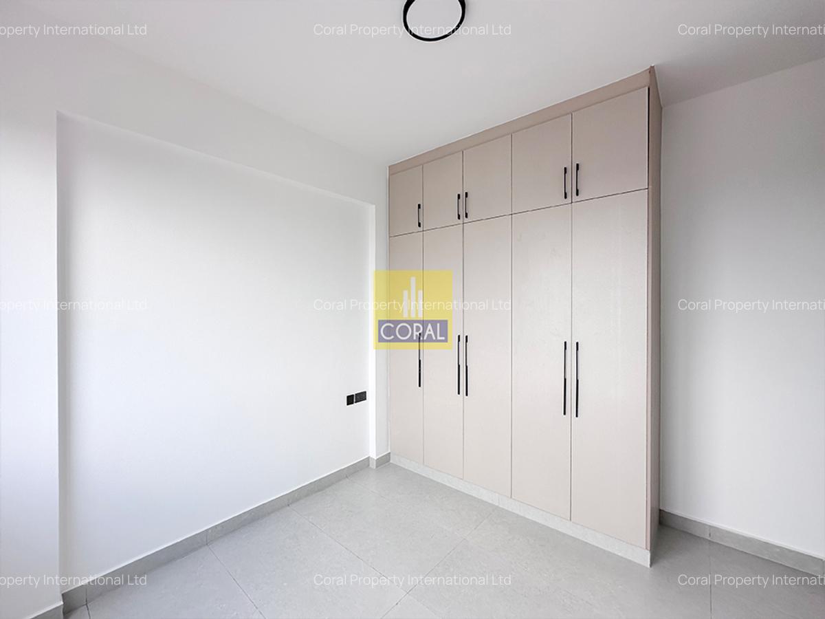 3 Bed Apartment in Brookside - 7