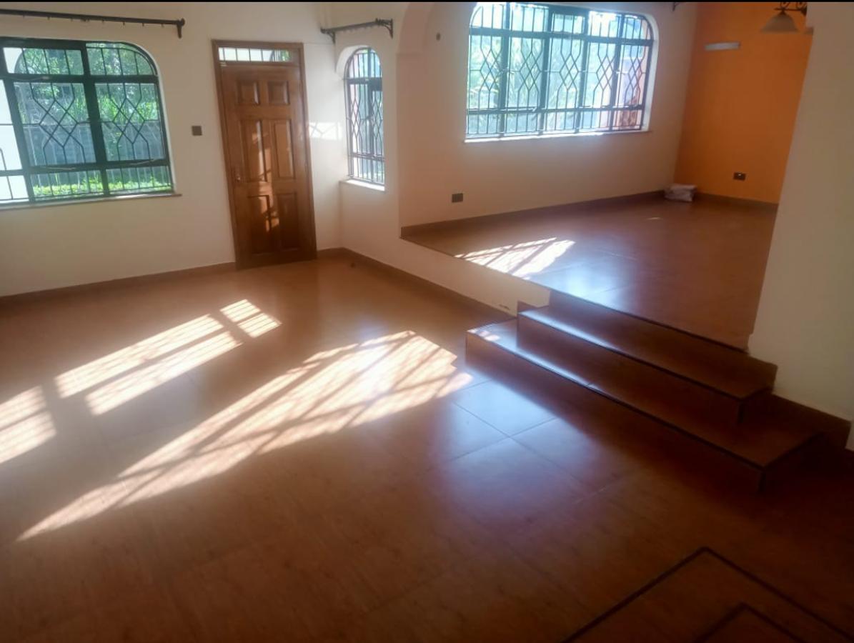 4 Bed House with En Suite at Old Runda - 4