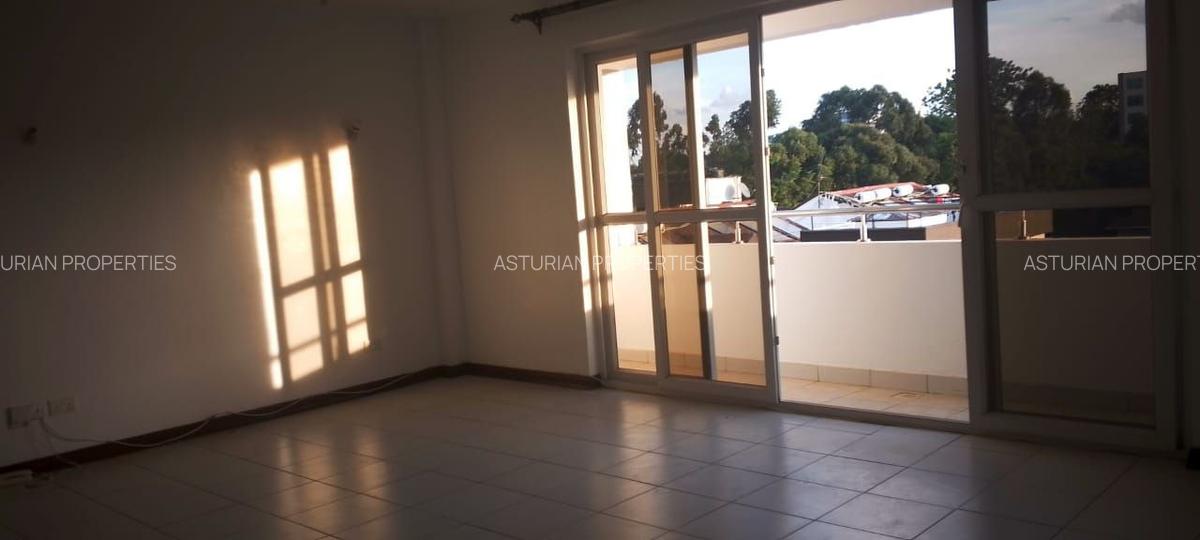 2 Bed Apartment with En Suite in Westlands Area - 17