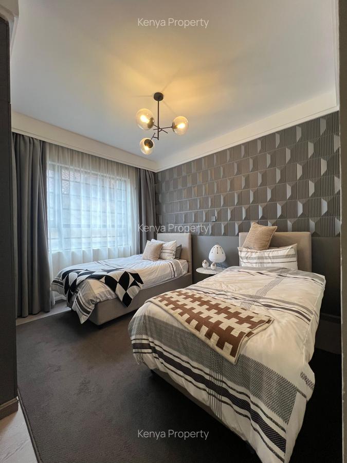 2 Bed Apartment with En Suite at Lavington - 12