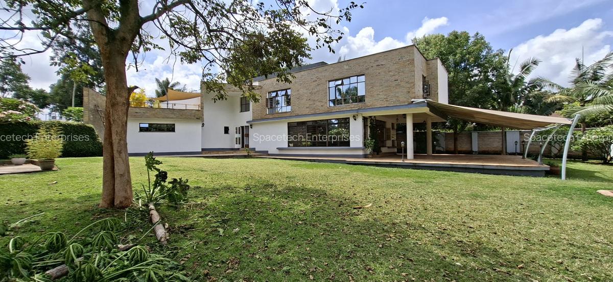 4 Bed House with En Suite in Runda - 2