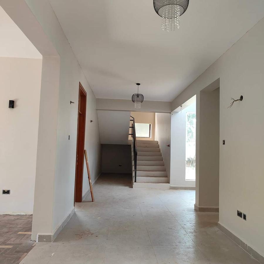 4 Bed Townhouse with En Suite at Mukoma Road - 13