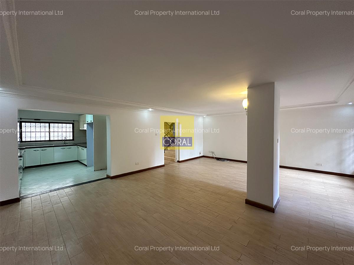 4 Bed Townhouse in Parklands - 1