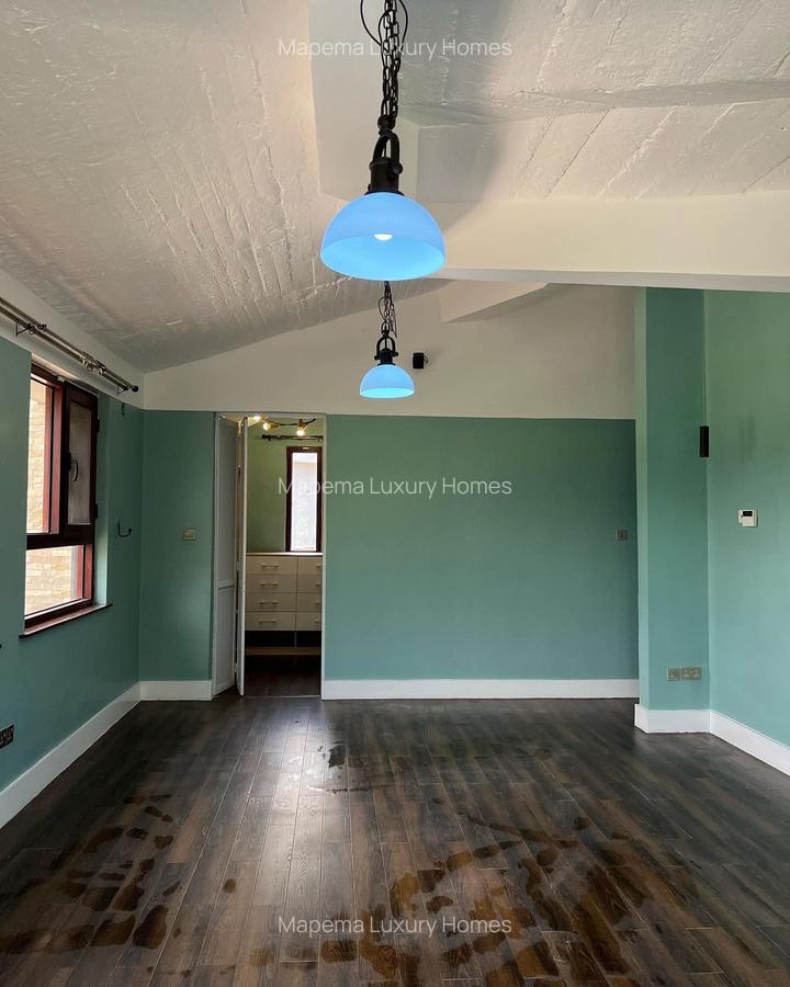 4 Bed House with En Suite at Karen - 3