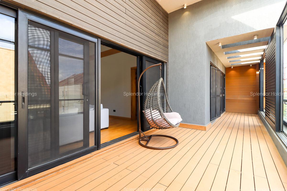 4 Bed Townhouse with En Suite in Lavington - 19