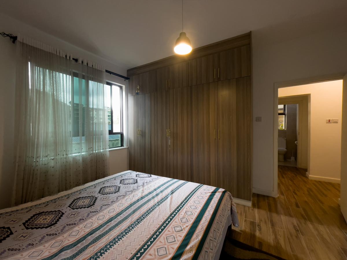 Furnished 2 Bed Apartment with En Suite at Hatheru Road - 13