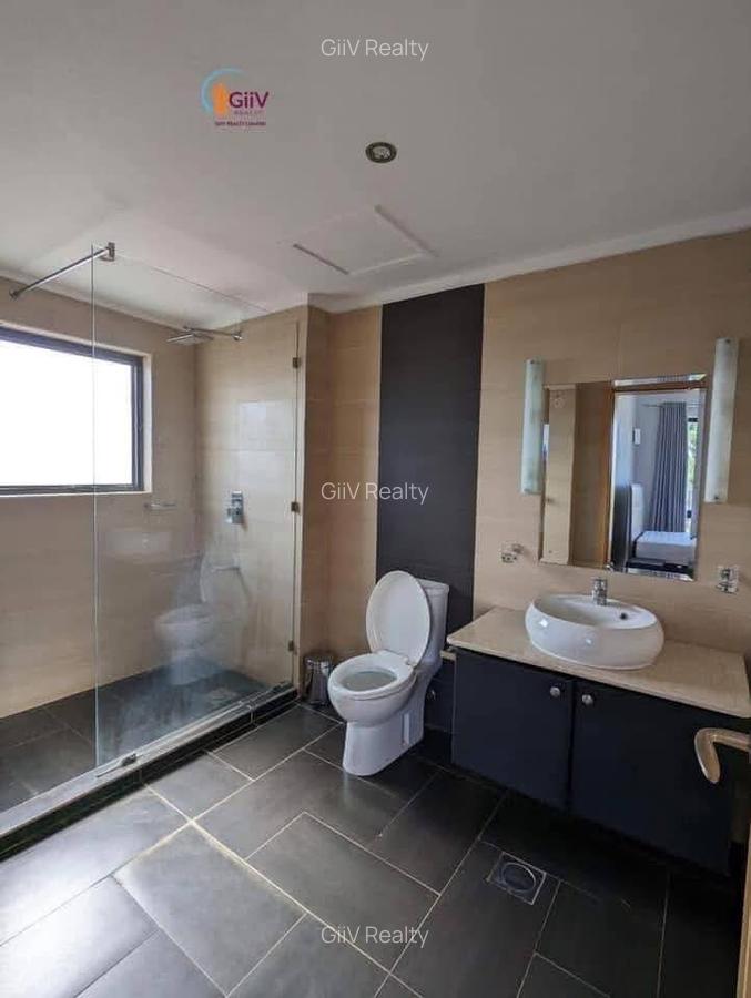 Serviced 2 Bed Apartment with En Suite in Westlands Area - 10