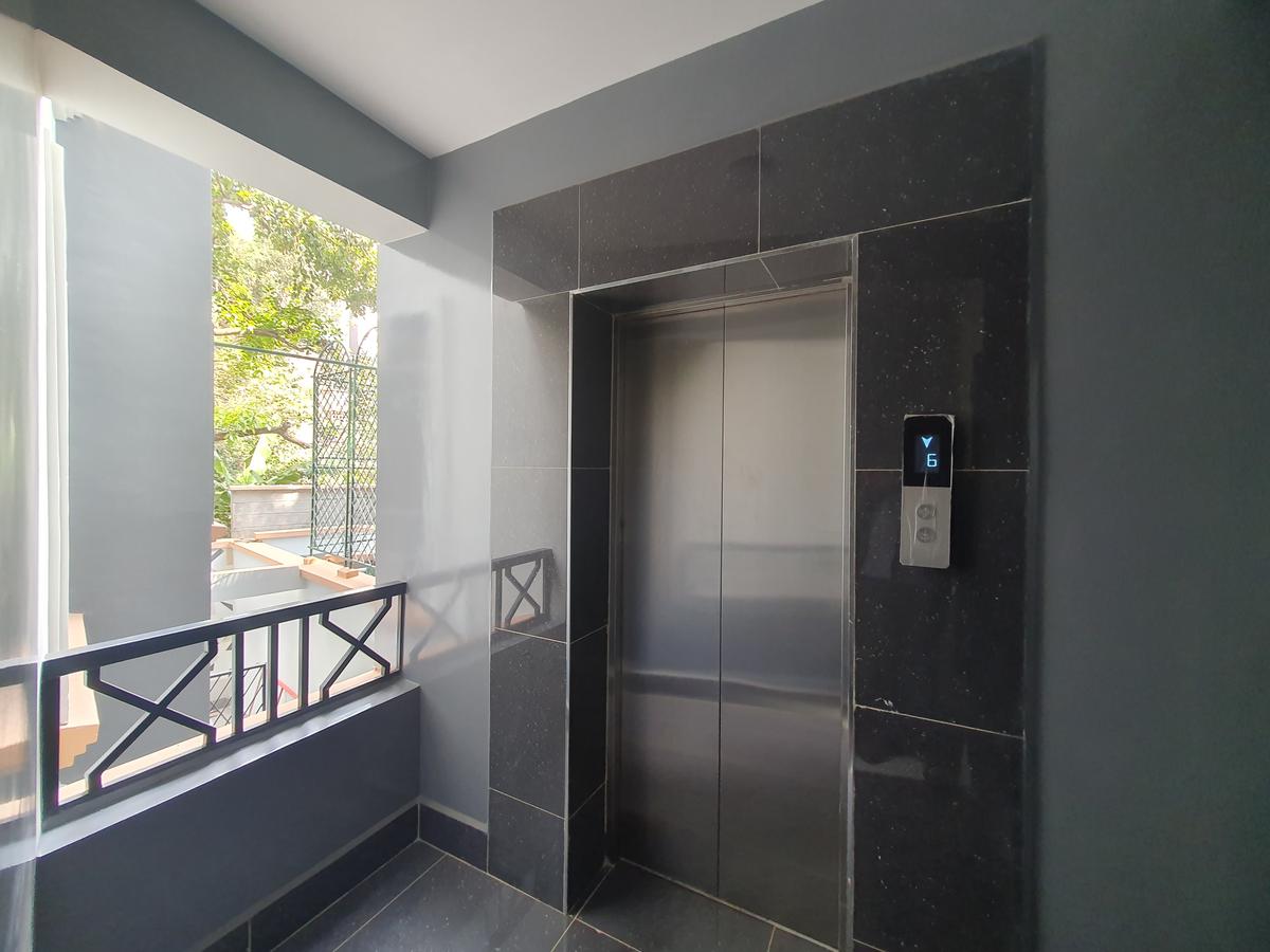 2 Bed Apartment with En Suite in Westlands Area - 15