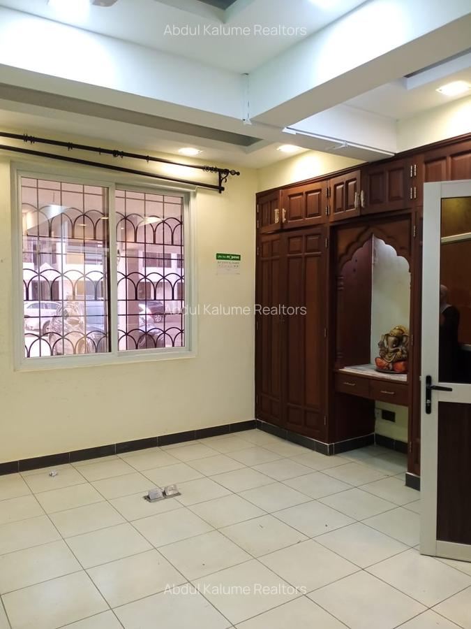 Serviced 2 Bed Apartment with En Suite at Kizingo - 6