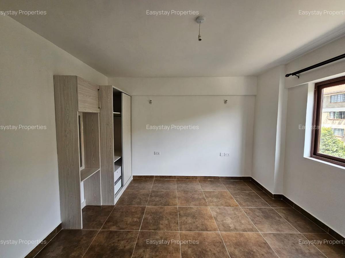 3 Bed Apartment with Swimming Pool at School Lane - 12