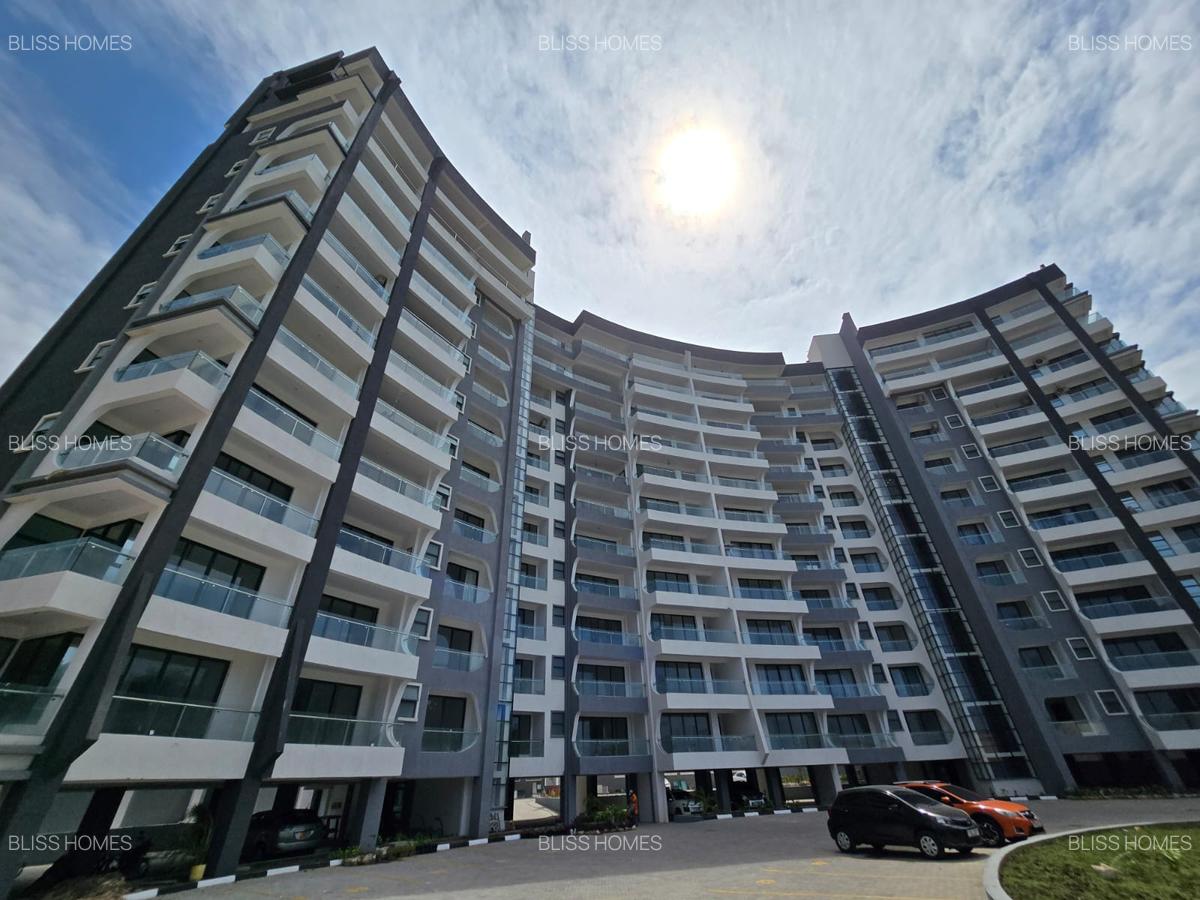 3 Bed Apartment with En Suite at Between The Reef Hotel And Mombasa Beach Hotel - 18