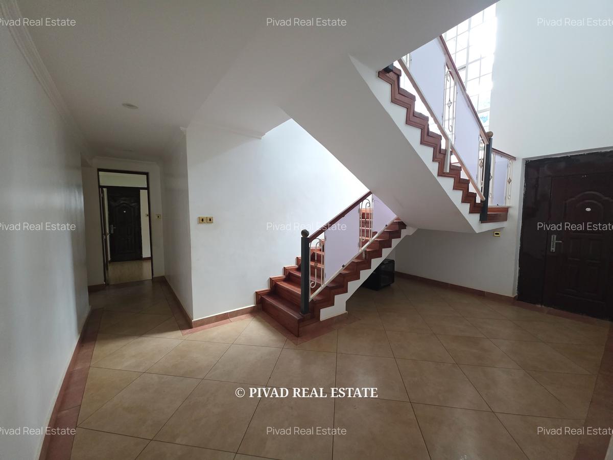 5 Bed House with Garden in Runda - 9