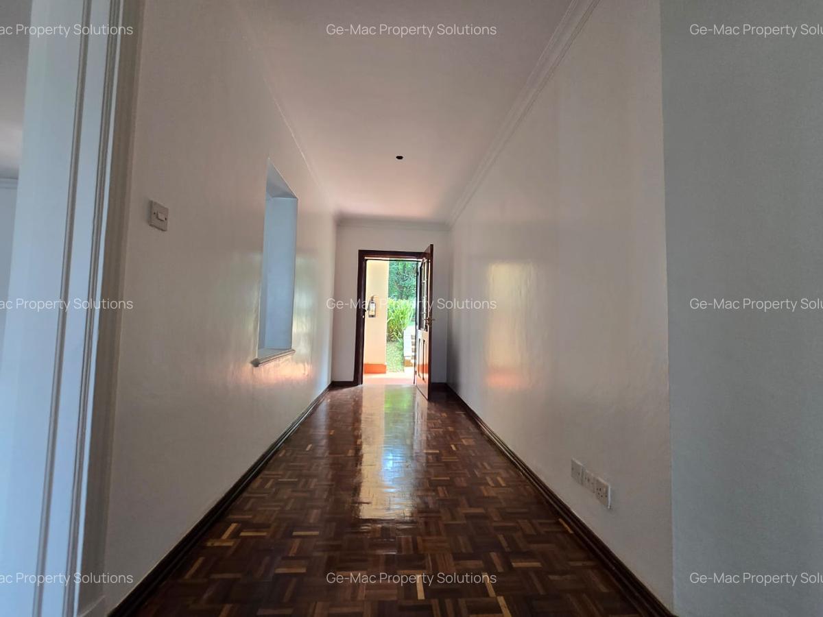 3 Bed Apartment with En Suite in Muthaiga - 11