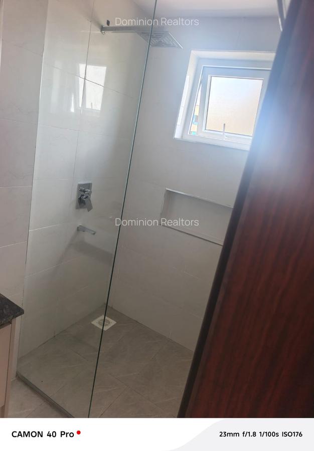 3 Bed Apartment with En Suite in Parklands - 9