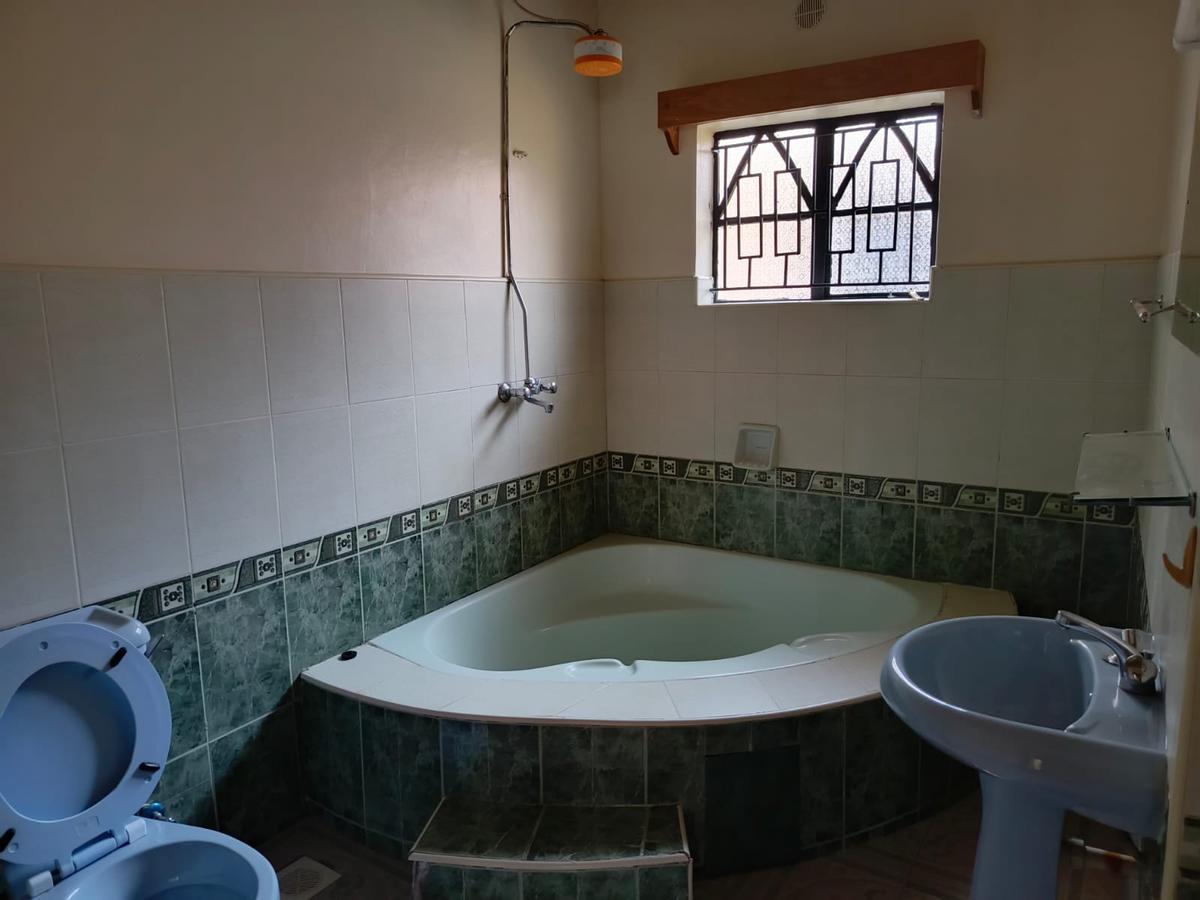 2 Bed Townhouse with En Suite in Runda - 8