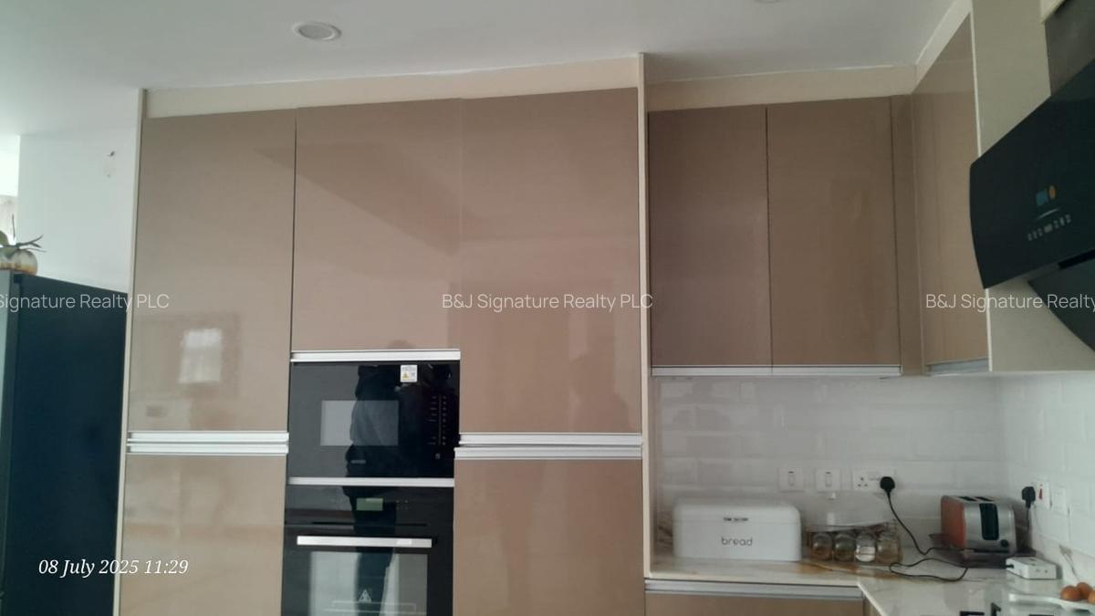 4 Bed Apartment with En Suite in Westlands Area - 2