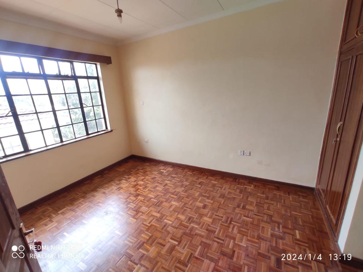 4 Bed Townhouse with En Suite in Lavington - 8