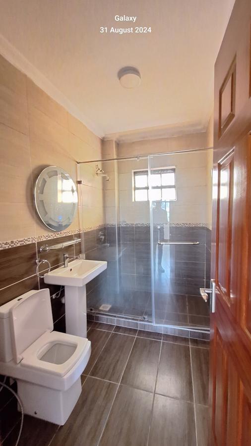 2 Bed Apartment with En Suite at Raphta Road - 12