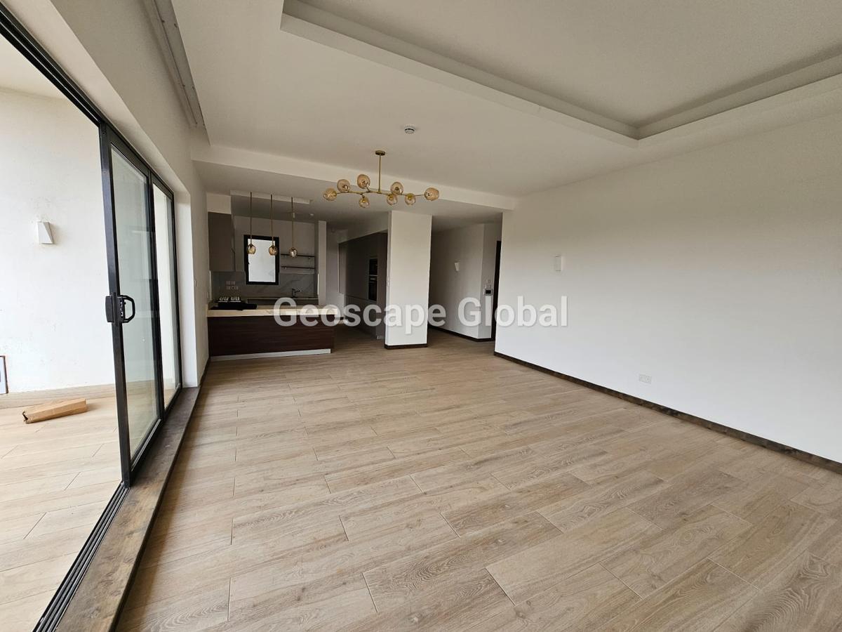 3 Bed Apartment with En Suite in Rosslyn - 14