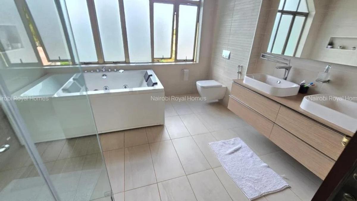 6 Bed House with En Suite at Loresho Road - 18