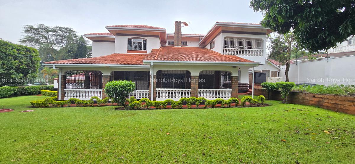5 Bed House with En Suite at Rosslyn Road - 3