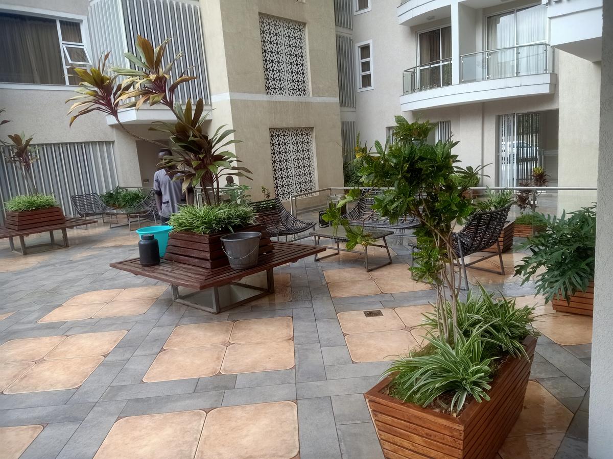 Serviced 2 Bed Apartment with En Suite at Chaka Rd - 18