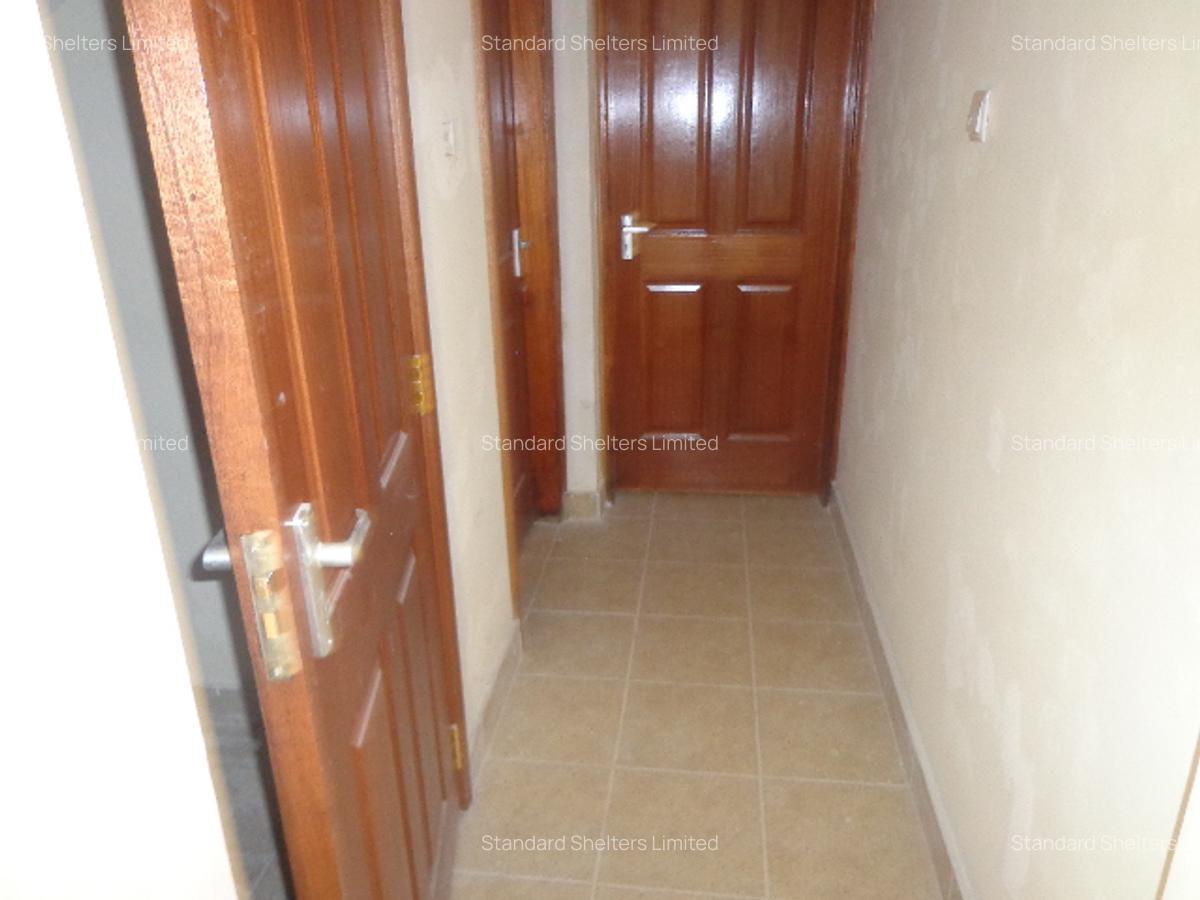 10,588 ft² Warehouse with Backup Generator in Embakasi - 10