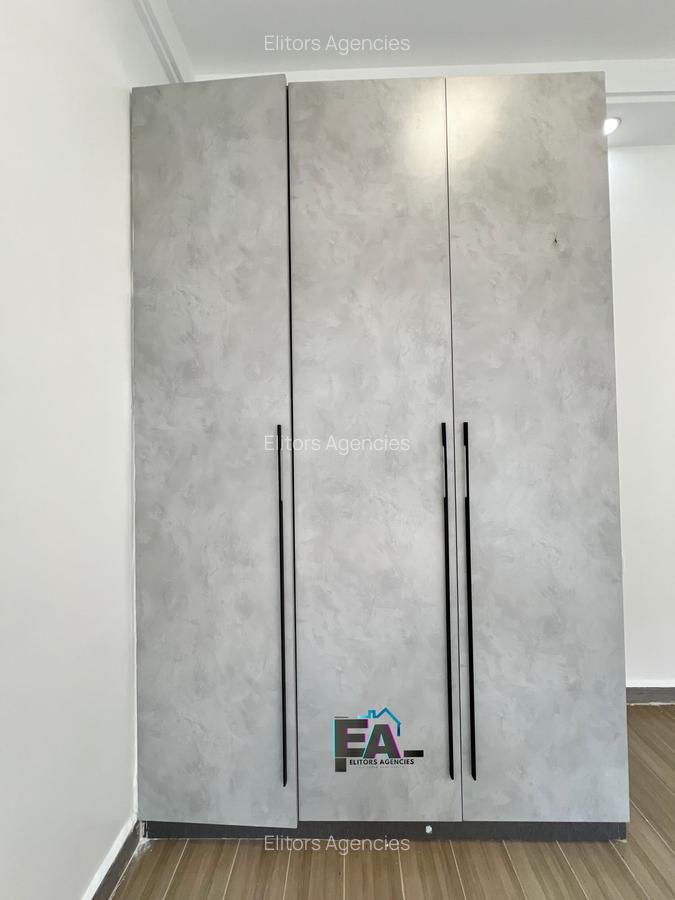 1 Bed Apartment with En Suite at Riverside Drive - 10