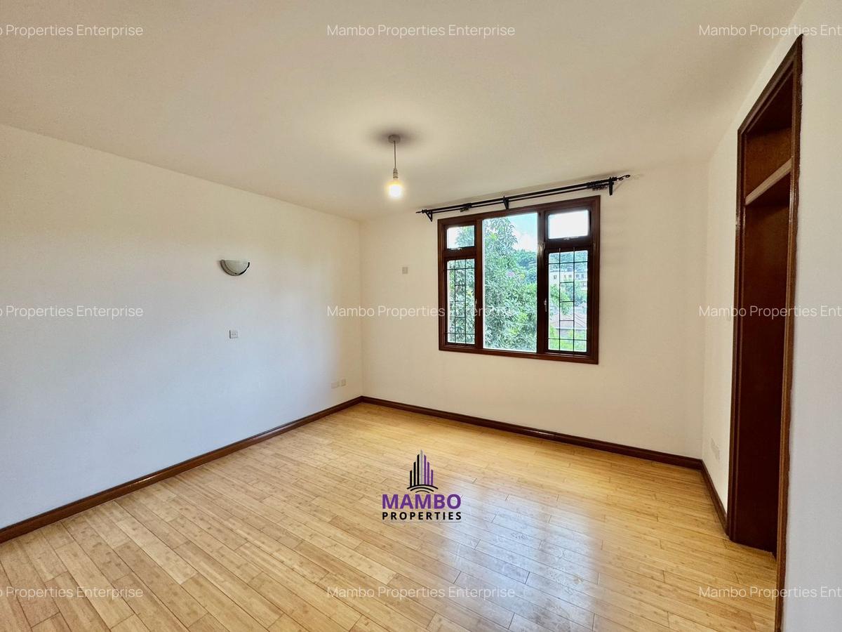 3 Bed Apartment with En Suite at Riverside Drive - 15