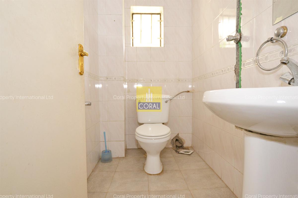 5 Bed House in Riverside - 13