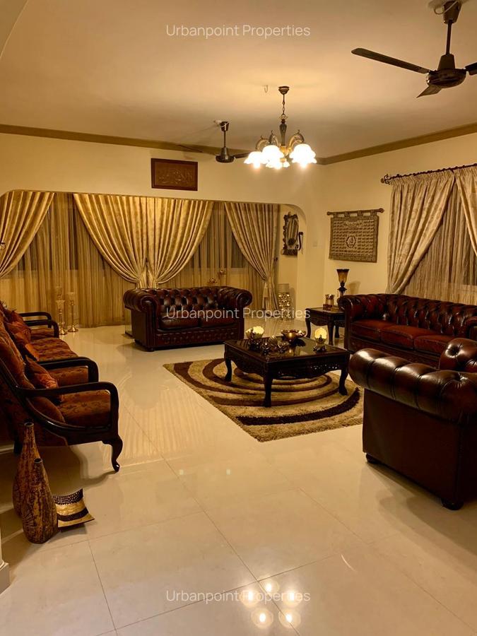 4 Bed House with En Suite in Nyali Area - 3