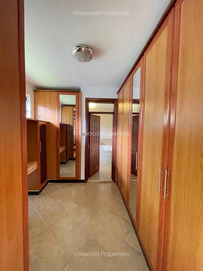 4 Bed Townhouse with En Suite in Spring Valley - 7