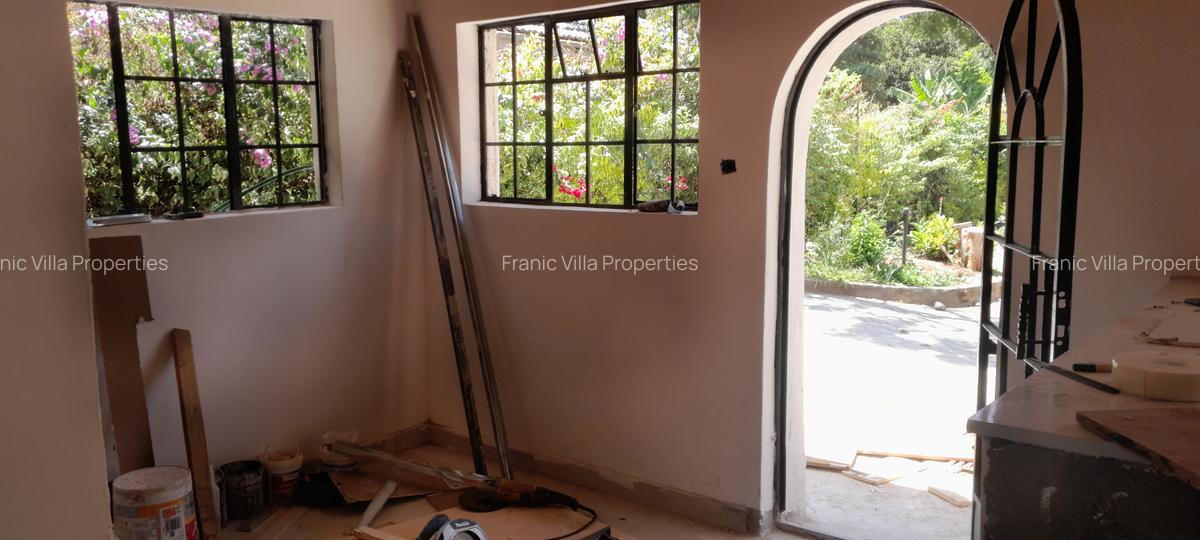 1 Bed House with En Suite at Loresho - 5