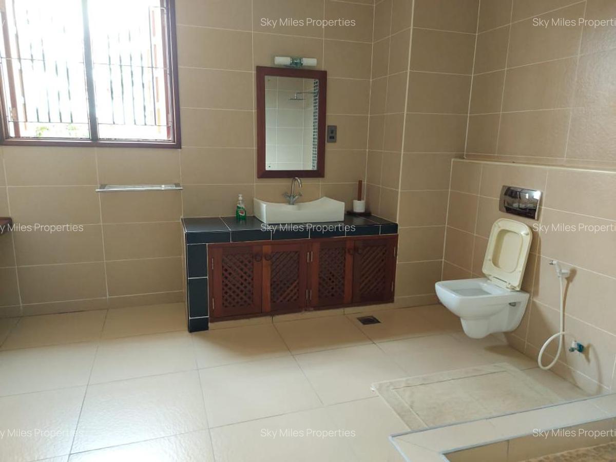 4 Bed Villa with En Suite at Vipingo Beach Estate - 18