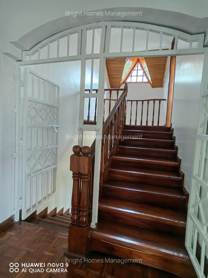 4 Bed Townhouse with En Suite in Lavington - 11