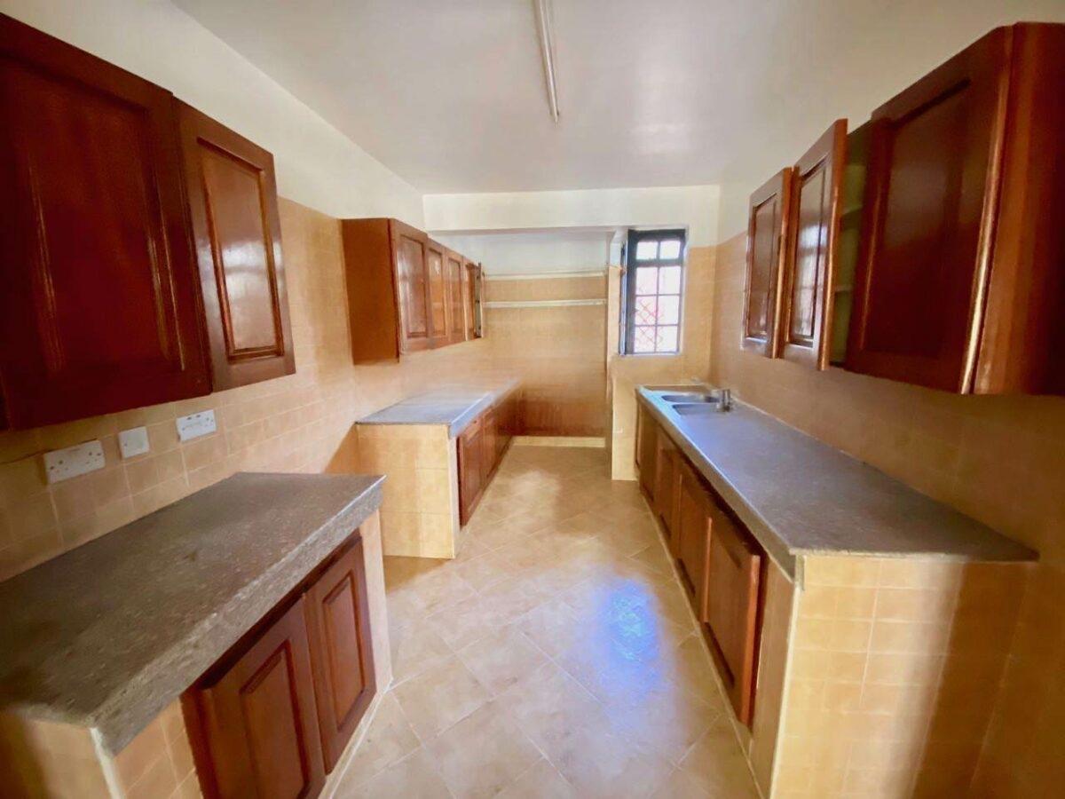 4 Bed Apartment with En Suite in Lavington - 3