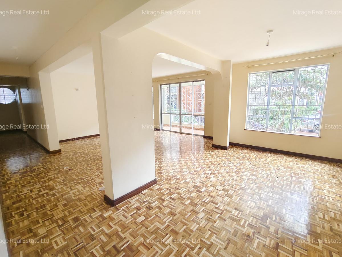 3 Bed Apartment with Swimming Pool in Kilimani - 9