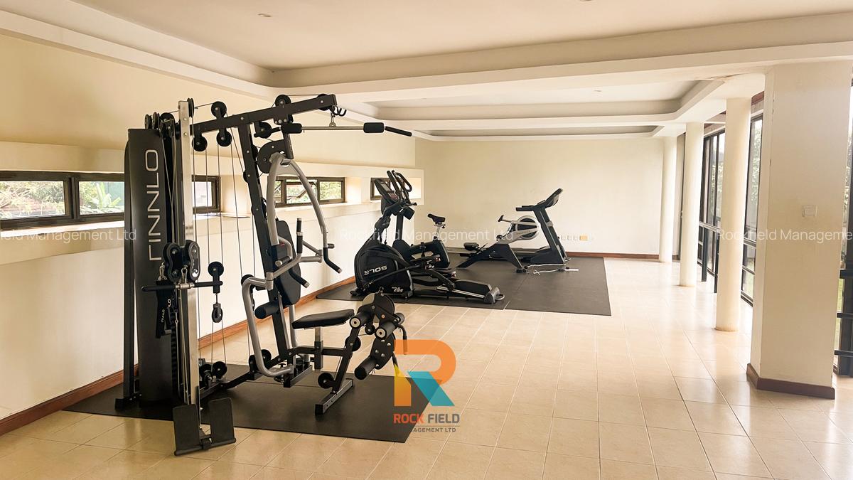 4 Bed Townhouse with En Suite at Runda Mumwe - 20