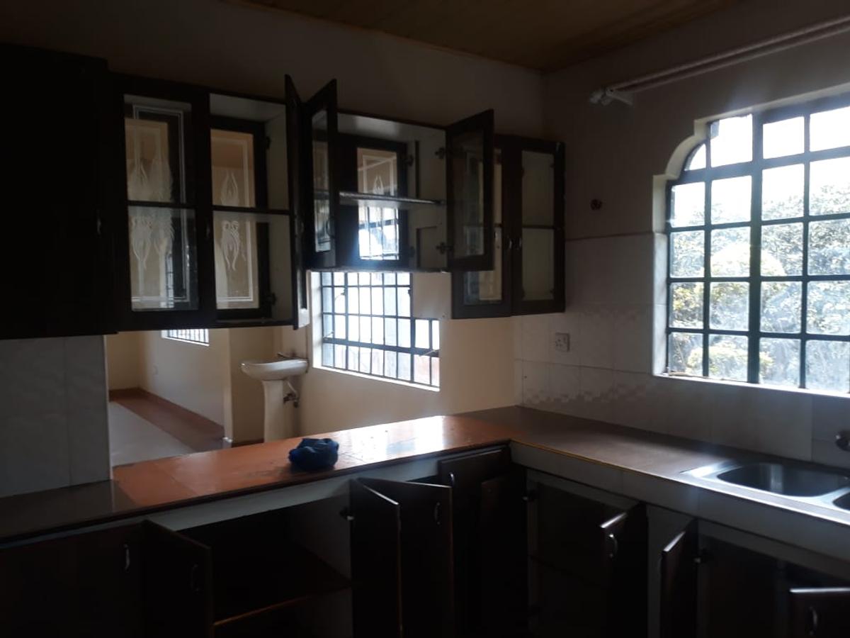 3 Bed Townhouse with En Suite at Ngong Suswa Road - 13