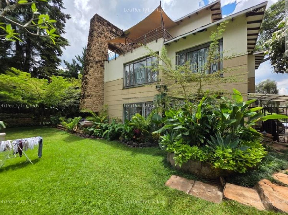 4 Bed Townhouse with En Suite in Lavington - 7