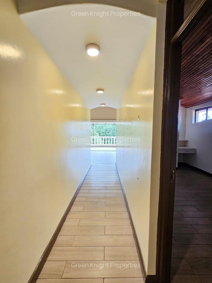 Serviced 2 Bed Apartment with En Suite in Westlands Area - 9