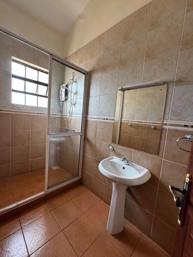 3 Bed Apartment with En Suite in General Mathenge - 12