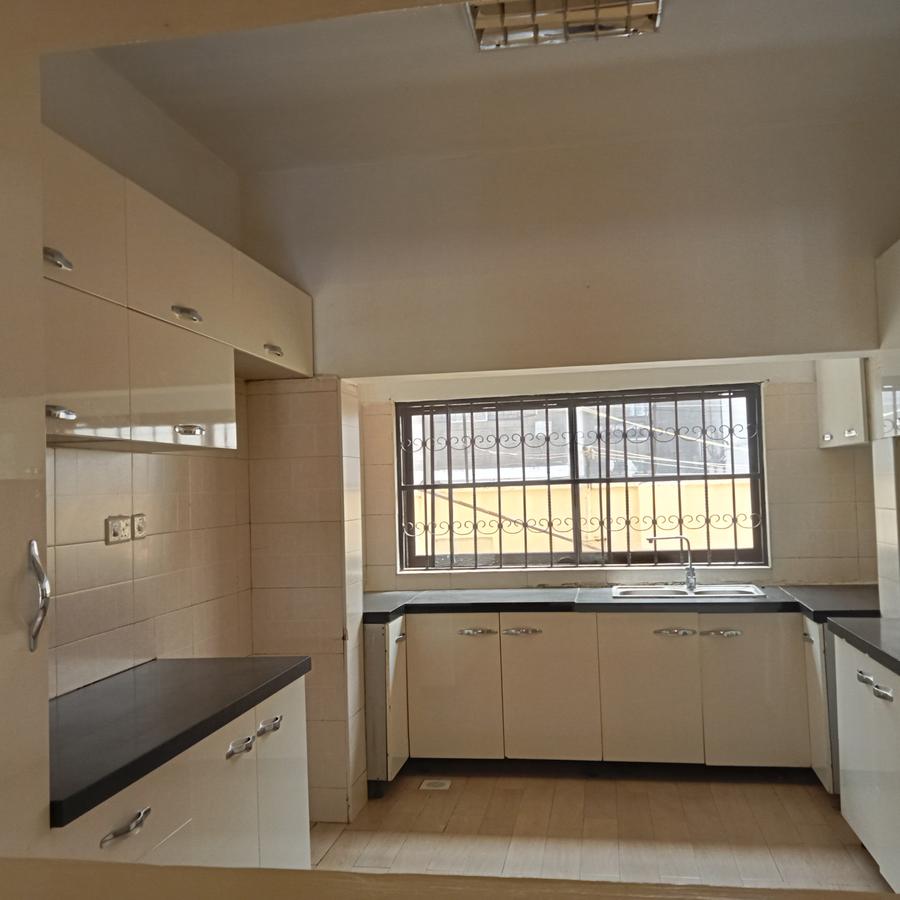 4 Bed Townhouse with En Suite at Parklands - 3