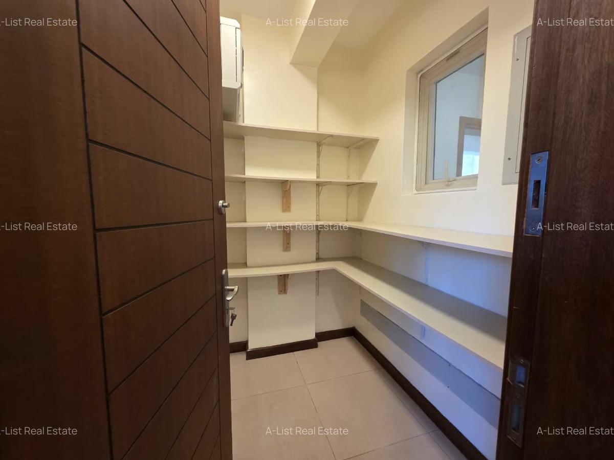 4 Bed Apartment with En Suite at General Mathenge - 19