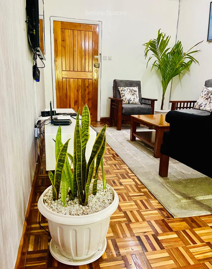 Serviced 1 Bed Apartment with En Suite at Lantana Road - 16