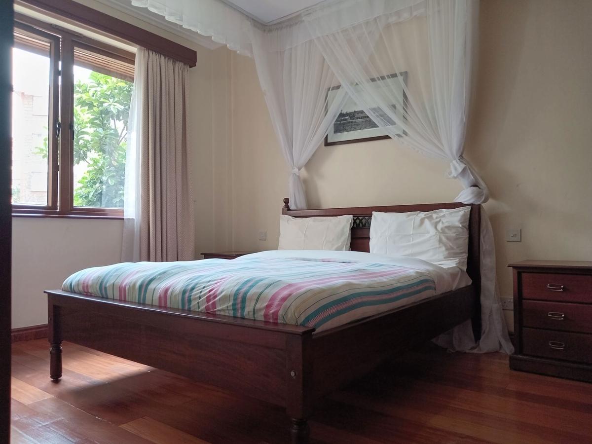 Serviced 3 Bed Apartment with En Suite in Upper Hill - 14