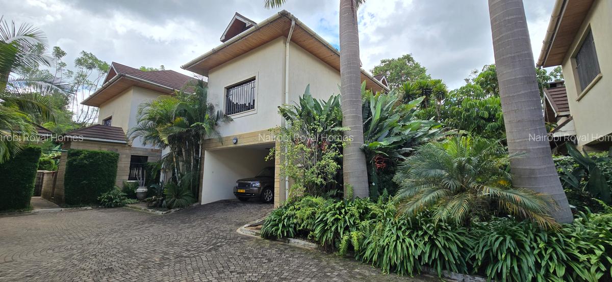 5 Bed Townhouse with En Suite at Lavington Off Convent Road - 1