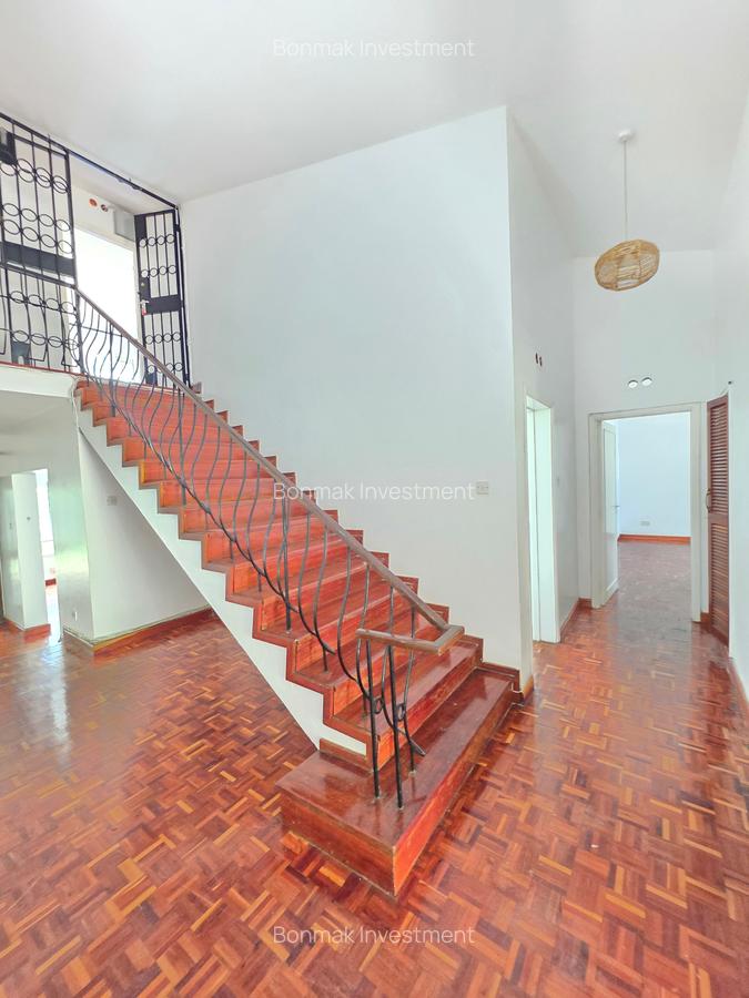 4 Bed House with En Suite at Hillview Estate. - 6