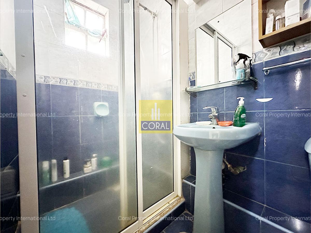 3 Bed Apartment with En Suite in Parklands - 16